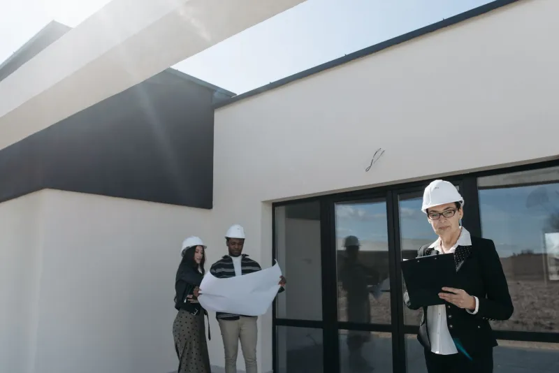 5 Questions Every Richmond Homeowner Should Ask Before Hiring a Pool Builder